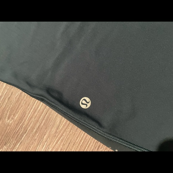 Lululemon Chase the Chill Tight - Picture 3 of 5